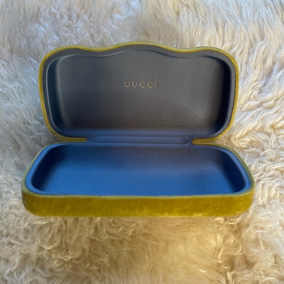 Authentic Gucci sunglasses - Picture 5 of 11